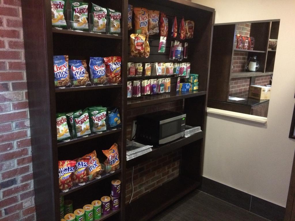 Robinson Township Wyndham Garden Inn Pittsburgh Airport מראה חיצוני תמונה