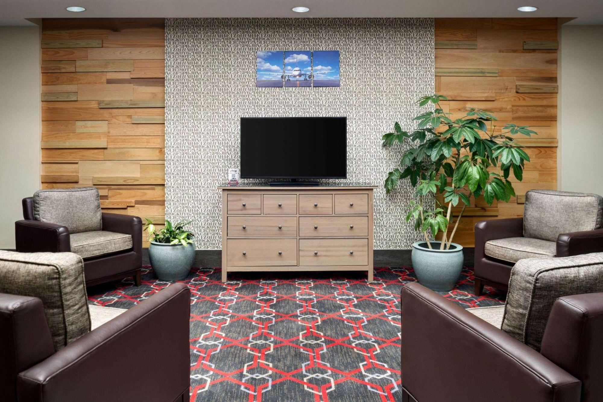 Robinson Township Wyndham Garden Inn Pittsburgh Airport מראה חיצוני תמונה